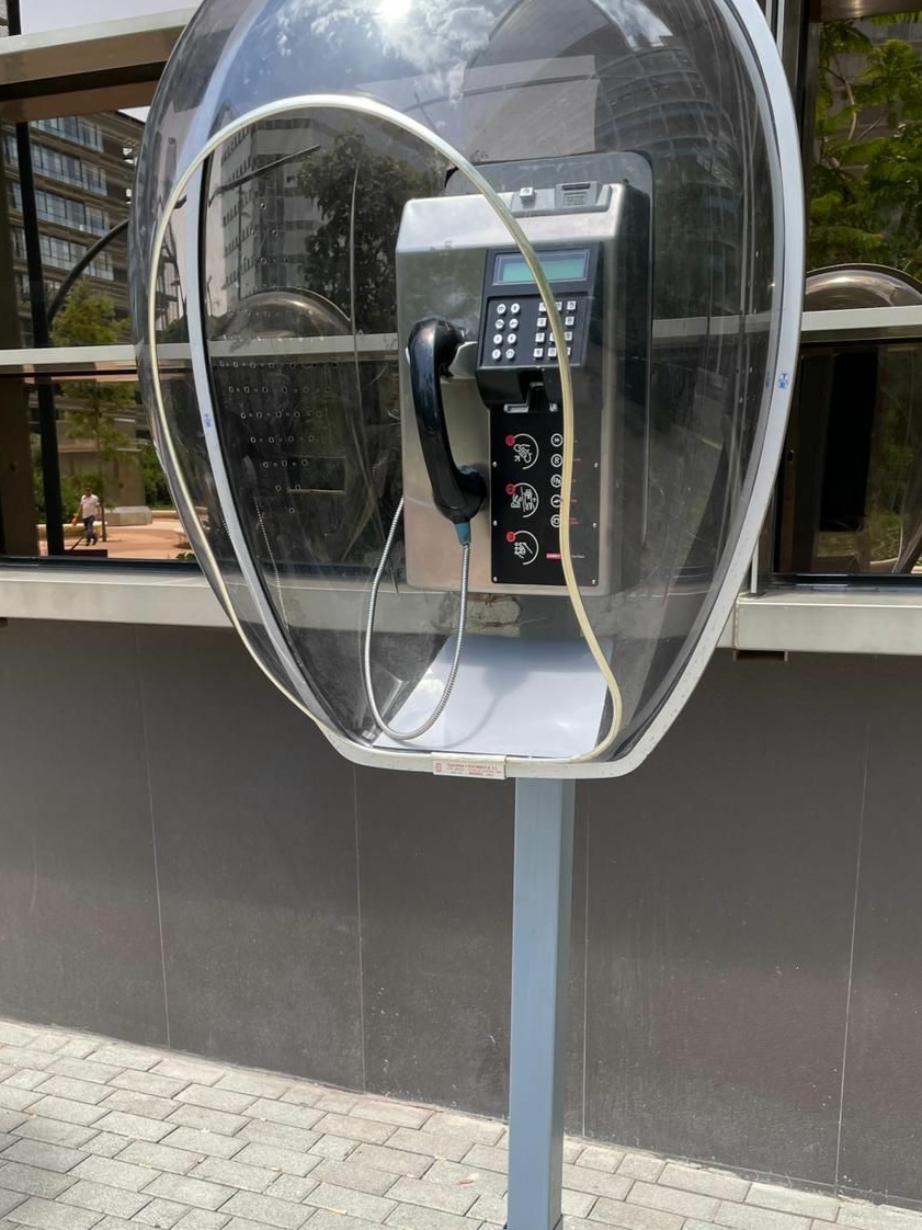 cabina telefono publico huevo gris poste 193 cms base 50x50 2u opcion telefono